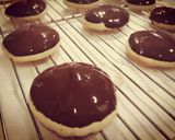Foto del paso 5 de la receta: Galletas Sin Gluten Bañadas en chocolate