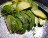 Foto del paso 3 de la receta: Ensalada veraniega: Pepino, tomate, palta, zanahoria y jamón