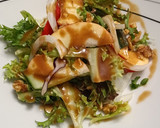 Foto del paso 3 de la receta: Ensalada de manzanas y nueces con vinagreta de mostaza y miel
