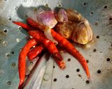 Foto langkah ke 1 dari resep Sambal terasi tanpa tomat.