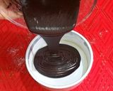 எஃலெஸ் சாக்லேட் ட்ரஃபில் கேக் (Eggless Choco Truffle Cake Recipe in TAmil) ரெசிபி ஸ்டேப் 8 புகைப்படம்