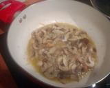 Foto del paso 1 de la receta: Risotto de setas, champiñones y parmesano