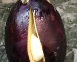 A picture of step 1 of Eggplant (baingan) bharta.