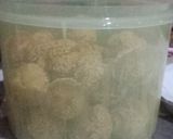 Foto langkah ke 3 dari resep Roti Ketawa Wijen.