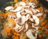 Foto del paso 2 de la receta: Estofado de pavo con calabaza a la cerveza