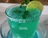 A picture of step 2 of Gatorade Cool Blue Fuljar Fountain Soda - 2 minutes.