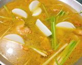 Hình bước làm 3 của món Gà chọi hầm sả