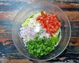 A picture of step 3 of Guacamole (Mexican Avocado Dip).