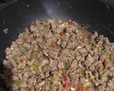 Foto del paso 3 de la receta: Empanadas de carne cortada a cuchillo