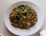Foto langkah ke 8 dari resep Mie Home (Bayam Brazil) Goreng.