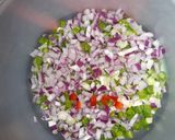 Foto del paso 1 de la receta: Salsa criolla 🥣