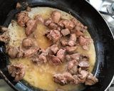 صورة لخطوة 1 من وصفة كبدة الدجاج مشرملة