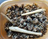 Foto langkah ke 1 dari resep Tumis Kerang Dara Cabe Hijau.