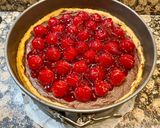 Foto del paso 11 de la receta: Tarta de requesón con chocolate y frambuesas