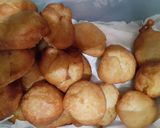 Foto langkah ke 12 dari resep Donat Kribo Coklat Keju Stroberi.