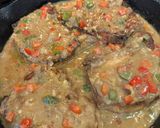 A picture of step 5 of Creole Smothered Pork Chops.