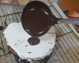 Foto del paso 4 de la receta: Palmera rellena de nata y bañada en fondant😋👍