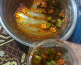A picture of step 4 of Raw mango pickle.
