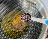 A picture of step 2 of Fig Chutney.
