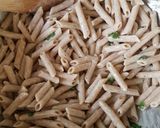 Foto del paso 4 de la receta: Pasta integral con espárragos en salsa de limón