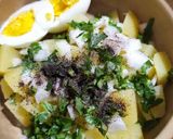 Foto langkah ke 2 dari resep Simple Potato Salad.