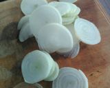 Foto del paso 2 de la receta: Bisteck encebollado al limón