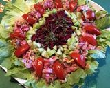 Une image de l'étape 10 de Salade composée (chou rouge,scarole,tomate et concombre).