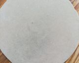 A picture of step 6 of Fulka roti.