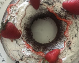 Foto del paso 5 de la receta: BUDÍN MUY HÚMEDO DE 🍫CHOCOLATE 🍫 Y 🍓FRUTILLAS 🍓