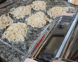 Foto del paso 5 de la receta: Fideos caseros con salsa rosa 🍝