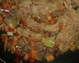 Foto del paso 4 de la receta: Tornillitos con pollo y verduras al curry