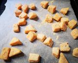 Foto del passaggio 6 della ricetta Cubetti di zucca gratinati