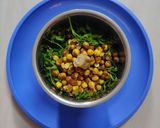 A picture of step 1 of Sukha Bhel Mumbai Style.