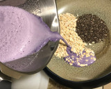 Foto del paso 3 de la receta: Desayuno saludable de chía con avena, arándanos y naranja