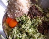 Sonkás-sajtos cukkini rolád recept fázis 1 fotója