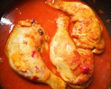 Foto langkah ke 4 dari resep Ayam Saus Tomat Kunyit.