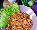 Foto langkah ke 4 dari resep Tongkol Suwir Cabe Hijau.