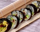 Hình bước làm 4 của món Kimbap Việt Nam