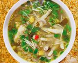 Hình bước làm 3 của món Canh chua thơm, bông chuối và chân gà 🍲