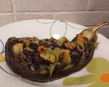 Foto del paso 4 de la receta: Berenjena asada rellena de arroz negro y verduras