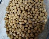 A picture of step 1 of Simple chana chaat with Imli ginger chutney.