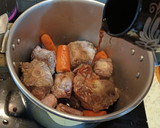Foto del paso 3 de la receta: Rabo de añojo acompañado de boniato frito