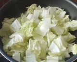 Foto langkah ke 2 dari resep Tumis Sawi Putih.