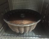 Foto langkah ke 5 dari resep Neapolita Bundt Cake - Cake 3 warna.
