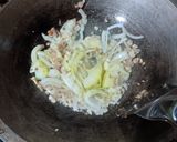 Foto langkah ke 1 dari resep Tumis jamur kuping.