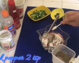 A picture of step 4 of Chicken egg paratha.