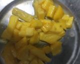 A picture of step 5 of Mango Pulp Crunch Cream.