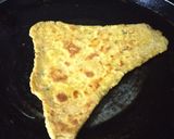 A picture of step 3 of Corn Paratha.