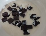 Foto langkah ke 1 dari resep Cake Ketagih (Cake Lukis dengan Cokelat).