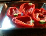 Foto del paso 1 de la receta: Morrones rellenos vegetarianos muy fáciles